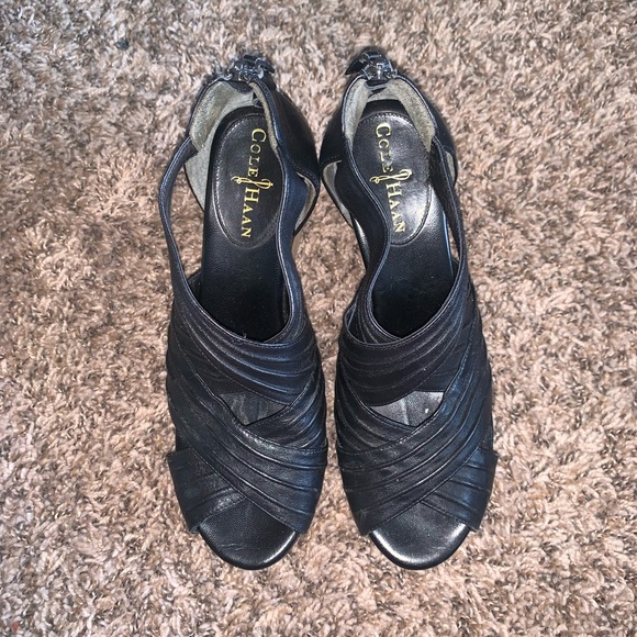 Cole Haan Black Leather Strap Wedges Size 7 - Picture 3 of 8